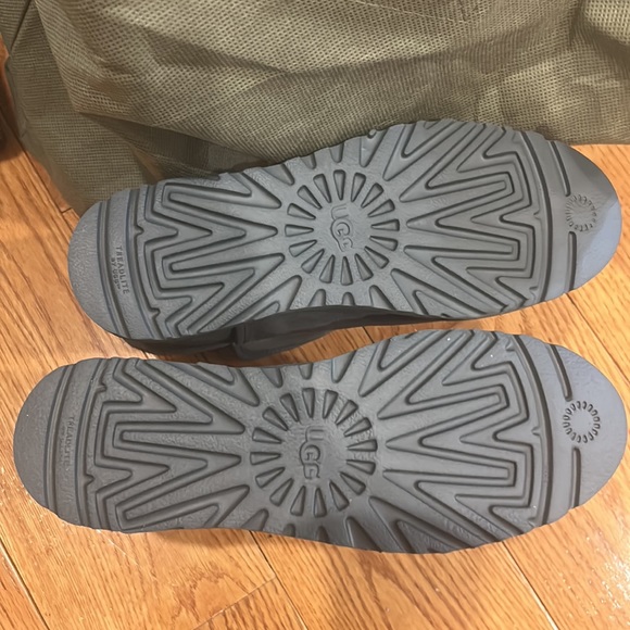 UGG Cory II Boot Grey 6 - Picture 6 of 7